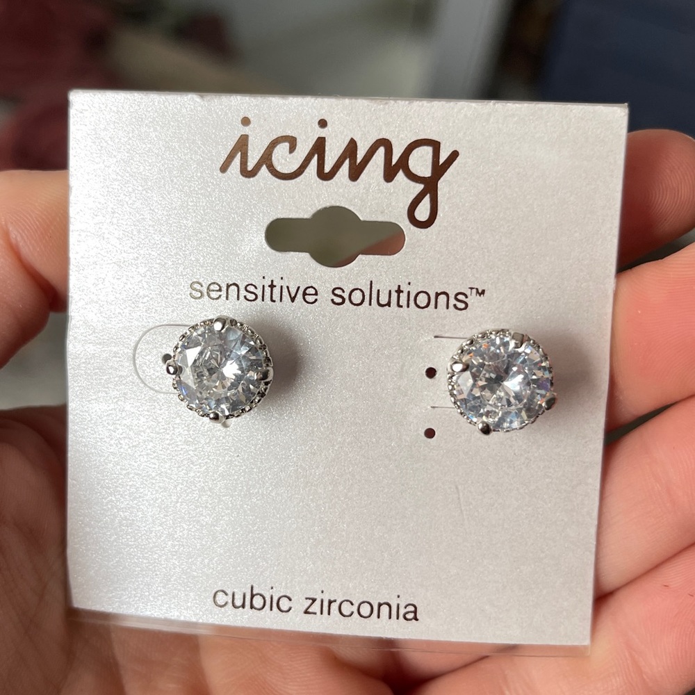 New “Diamond” Stud Earrings